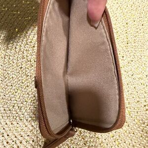 The Sak Tan Key & Card Holder